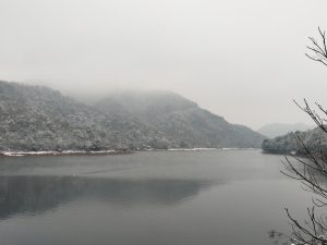 2019112517433686-落雪满苍穹